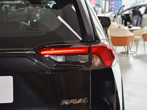 2024�� 2.0L CVT�������а�