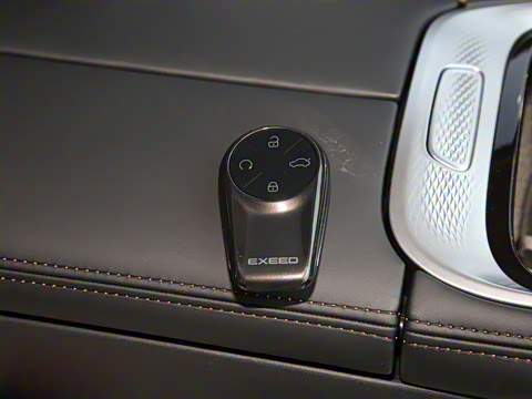 2025�� 400T ���������