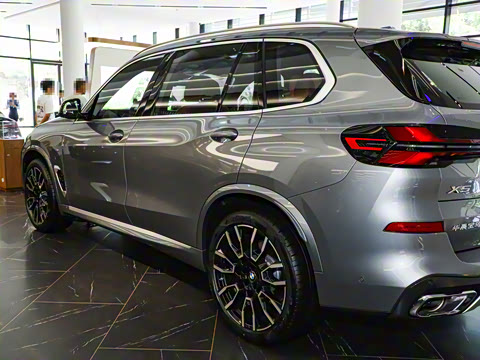 2023�� xDrive 40Li M�˶���װ