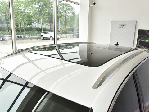 2026�� 4.0T V8 ������