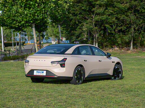 2025�� 600 �������� Max