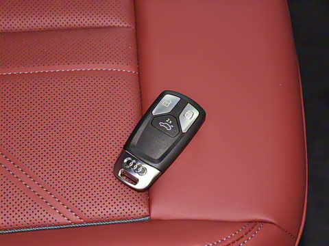 2024�� 40 TFSI ����������