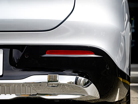 2024�� EQS 680 ���а�