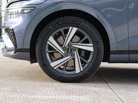 2025�� 2.5T ����������