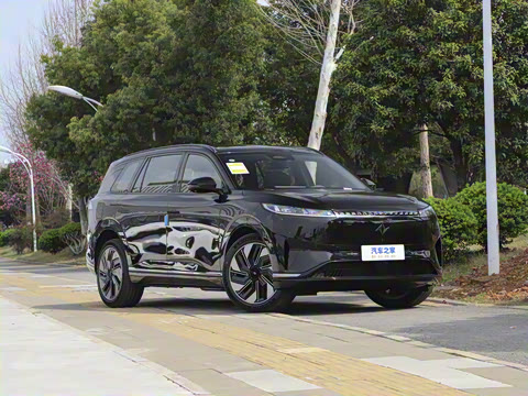 2025�� 210Max���Ȱ� 5��