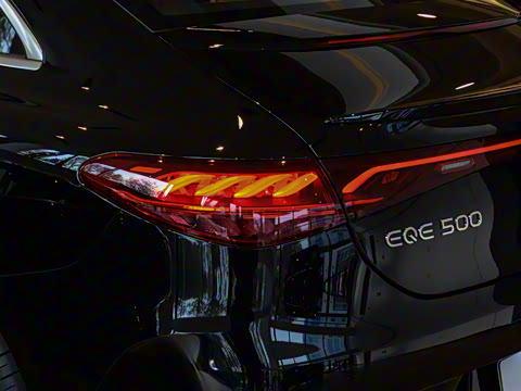 2025�� 500 4MATIC ������