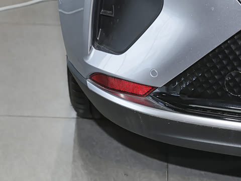 2025�� 688MAX 175kW