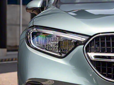 2025�� �Ŀ� GLC 260 L 4MATIC ������