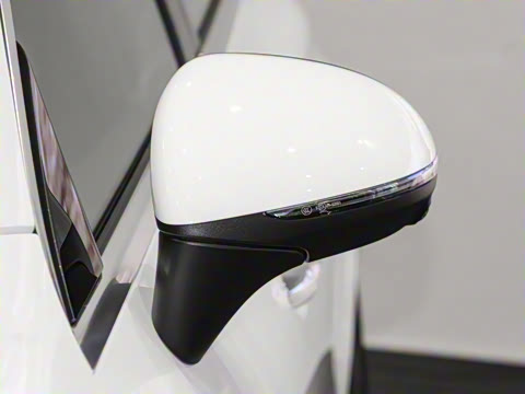 2025�� �Ŀ� GLC 260 L 4MATIC ������