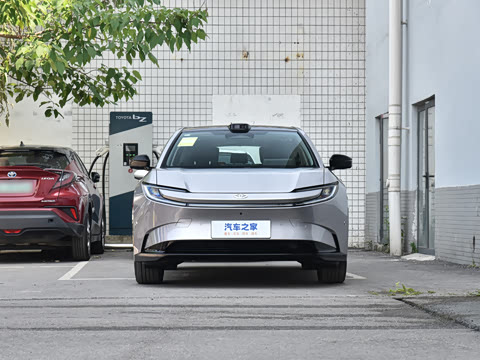 2025�� 550 PRO���а�