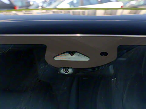 2025�� C 260 L 4MATIC �˶���