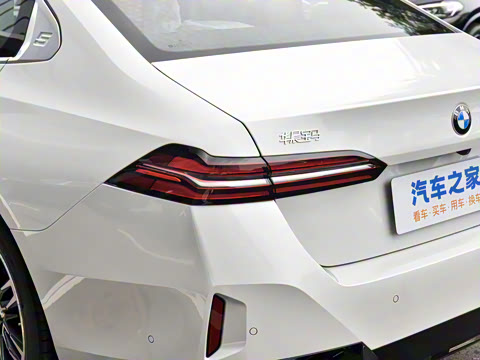 2024�� 525Li M�˶���װ