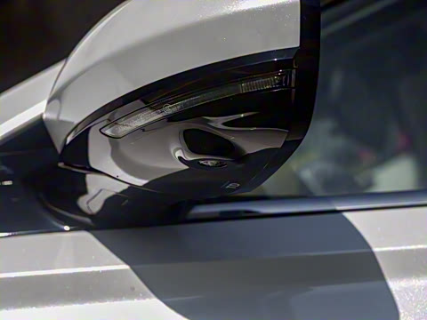 2022�� 2.0L XL-Upr ������