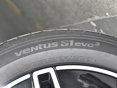 2025�� �Ŀ� E 300 ʱ�����˶���