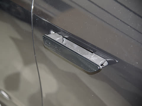 2025�� �Ŀ� Max ���̰�