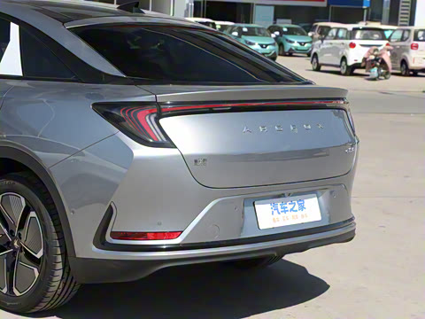 2025�� 735MAX 160kW