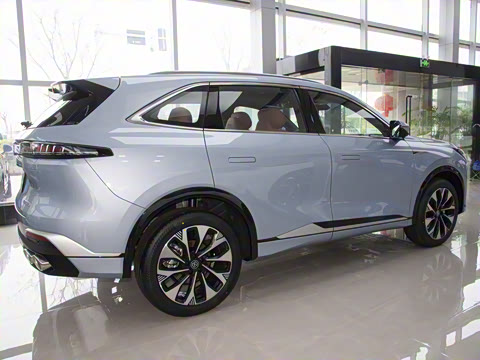 2025�� ���Ĵ� UItra 2.0T ������ �ǻ۾�����