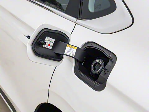 2025�� 2.0T ���л춯��