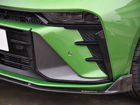 2025�� 03+ 2.0TD �Զ�������װ