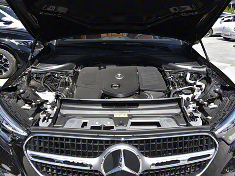 2025�� �Ŀ� GLC 260 L 4MATIC ������