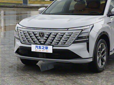 2025�� ���Ĵ� 1.5T ������ �ǻ��콢��