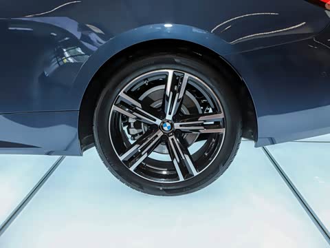 2024�� 425i M�˶���װ