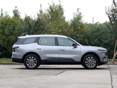 2025�� ���L 2.0T EcoBoost E�춯��������������