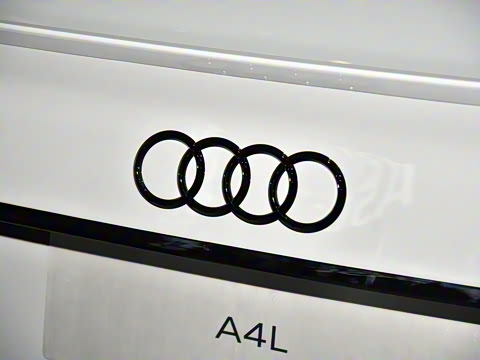 2025�� 200���������� 40 TFSI ���������� B&O ��ҹ��