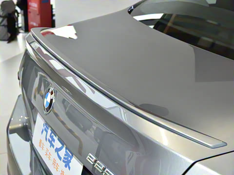 2025�� 225i M�˶���ҹ��װ