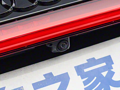 2025�� 55 TFSI quattro ������