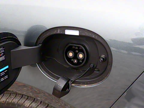 2025�� EV 701KM�����״�������