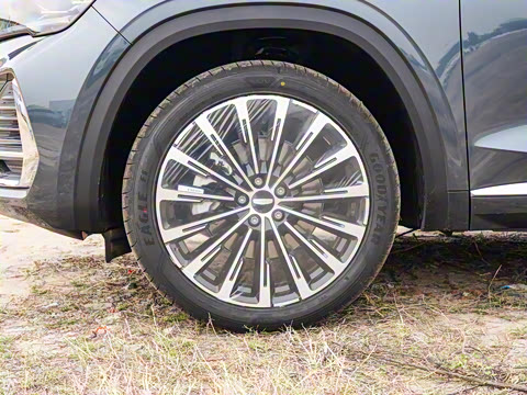 2025�� ������ 2.0TD �Զ����ǰ�