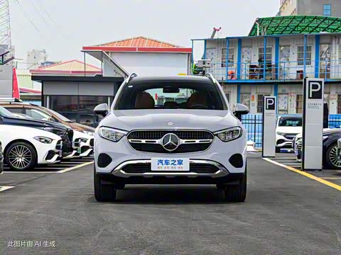 2024�� GLC 260 L 4MATIC ������ 5��