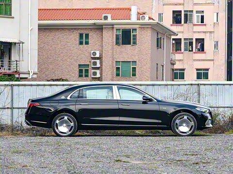 2025�� S 680 4MATIC