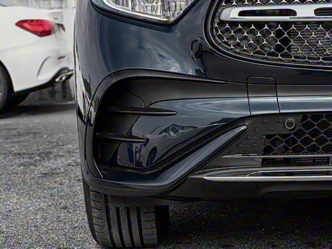 2025�� GLC 300 L 4MATIC ������ 5��