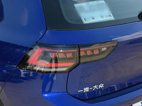 2025�� 300TSI R-Line