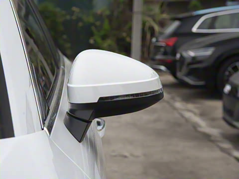 2025�� 200���������� 40 TFSI ʱ�ж�����