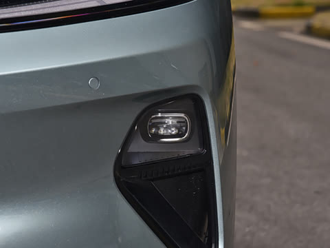 2025�� 230UltraǬ���Ǽ�ADS SE���̰�