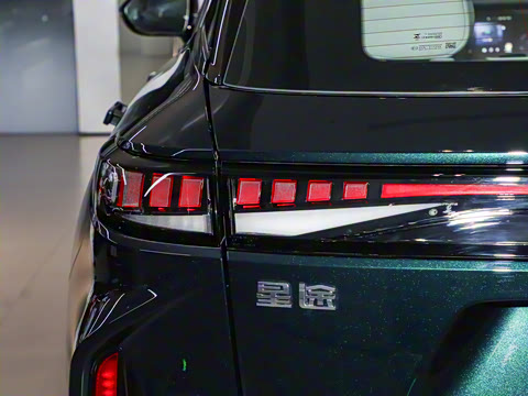 2025�� 100������Pro����