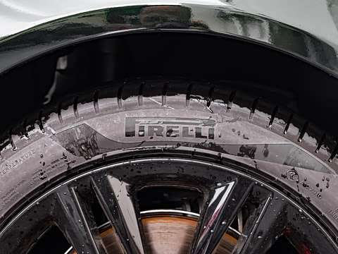 2025�� 2.0T 250PS R-DYNAMIC 90�����ذ�