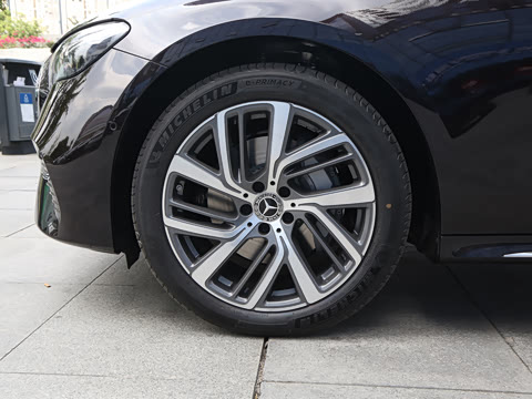 2025�� �Ŀ� E 300 L ʱ����