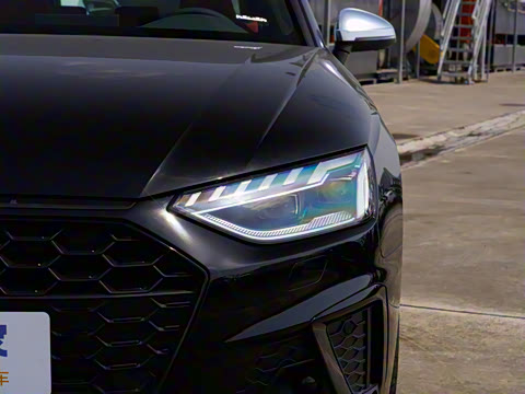 2025�� S4 Avant 3.0TFSI