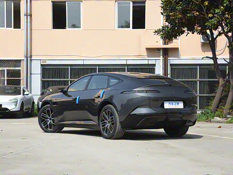 2025�� Ultra���������