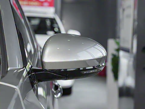 2022�� 2.0L XL-TLS ������