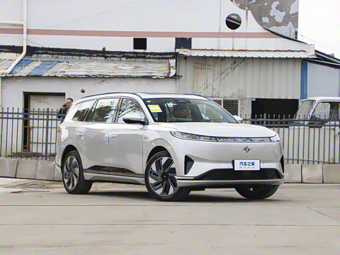 2025�� 636Ultra����� 5��