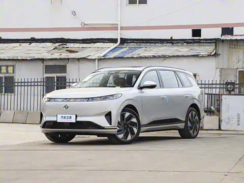 2025�� 636Ultra����� 5��