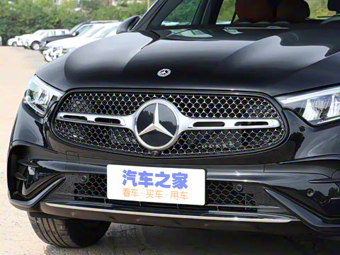 2025�� GLC 300 L 4MATIC ������ 5��