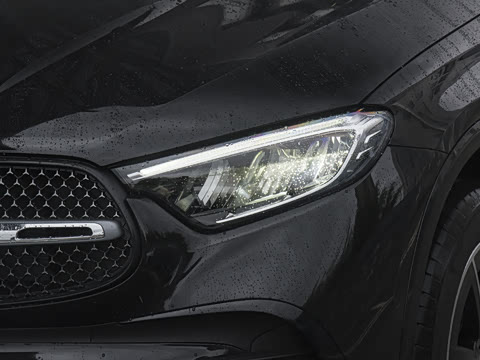 2025�� GLC 260 L 4MATIC ������