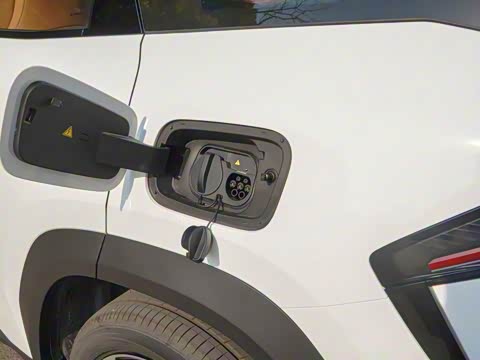 2025�� EM-i 115km ̽��+��