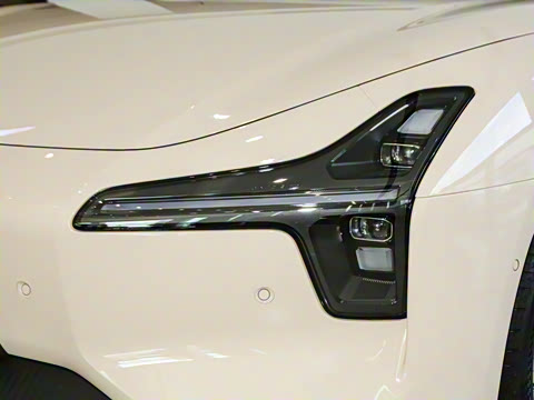 2025�� 620 �������� Plus